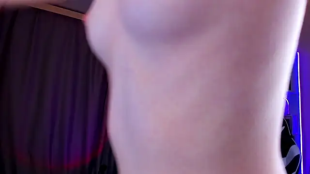 Snapshot of Hakory chatting on 01.22.25 Hakory online show from 01.22.25