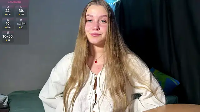 Snapshot of EdithHaskell chatting on 05.30.26 EdithHaskell online show from 05.30.26