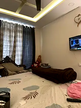 Snapshot of Hotty-Sana chatting on 11.26.25 Hotty-Sana online show from 11.26.25