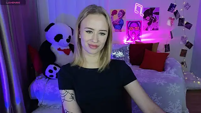 SashaBrooks online show from 11.22.25