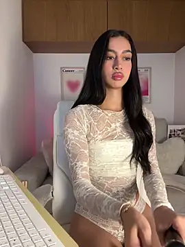 Snapshot of maddy_bronw_ chatting on 05.11.26 maddy bronw online show from 05.11.26