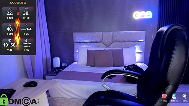 Snapshot of Cristal__adams chatting on 10.28.25 Cristal adams online show from 10.28.25