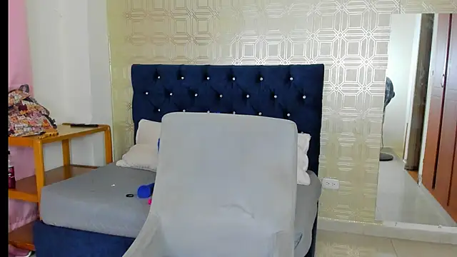 evelyn wine online show from 01.25.25