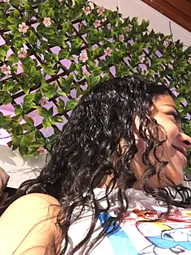 NINA 18 YEARS online show from 12.21.24