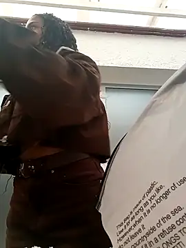 NINA 18 YEARS online show from 02.03.25