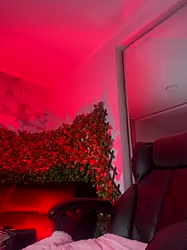 NINA 18 YEARS online show from 11.14.25