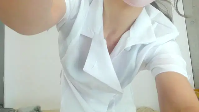 Snapshot of ai_chan chatting on 02.18.25 ai chan online show from 02.18.25