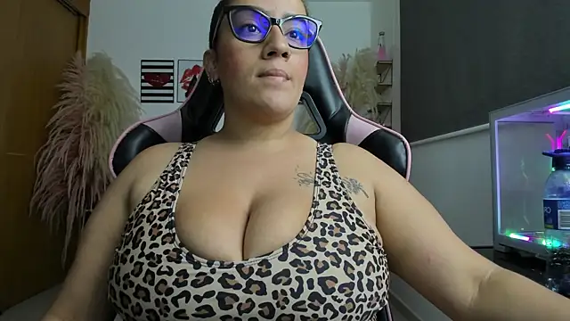 Samanthagax online show from 01.23.25