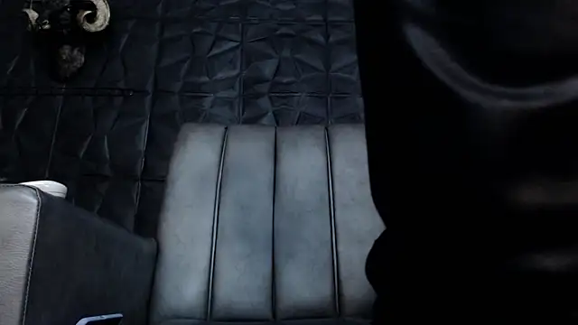 Agata Darkness online show from 11.23.25