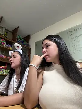 Catherine summer1 online show from 02.19.25