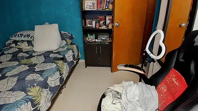 Snapshot of peanut_tangerine chatting on 11.14.25 peanut tangerine online show from 11.14.25