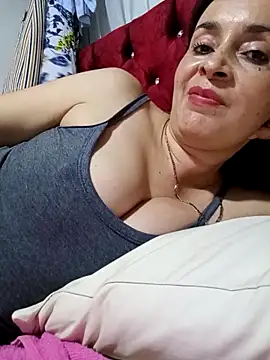 Samantha Sullivan  online show from 02.25.25