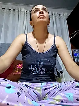 Samantha Sullivan  online show from 09.24.25