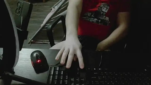 Snapshot of gamblingbum chatting on 02.05.26 gamblingbum online show from 02.05.26