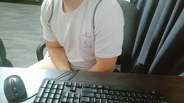 Snapshot of gamblingbum chatting on 02.24.26 gamblingbum online show from 02.24.26