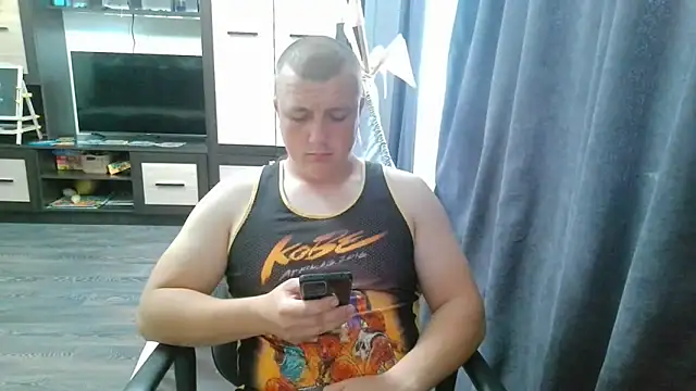 Snapshot of gamblingbum chatting on 05.19.26 gamblingbum online show from 05.19.26