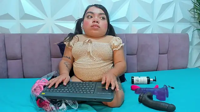 Snapshot of Michelle_Brooks chatting on 01.09.25 Michelle Brooks online show from 01.09.25