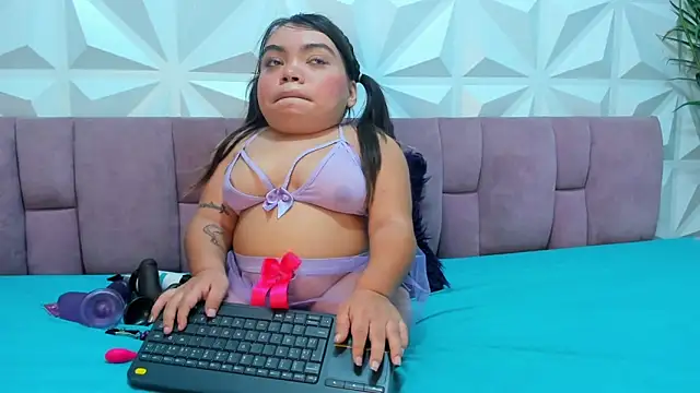 Snapshot of Michelle_Brooks chatting on 01.09.25 Michelle Brooks online show from 01.09.25