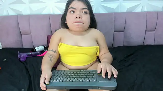 Snapshot of Michelle_Brooks chatting on 01.15.25 Michelle Brooks online show from 01.15.25