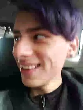 Snapshot of Alann_sr chatting on 03.11.25 Alann sr online show from 03.11.25