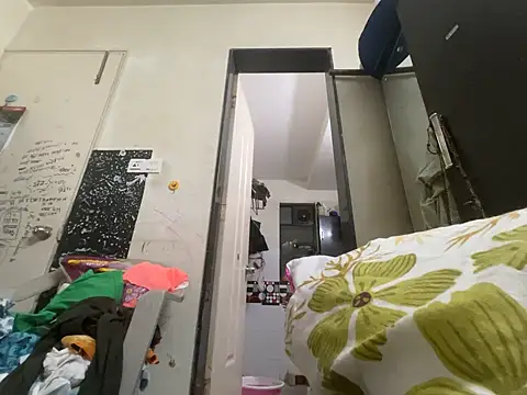 Snapshot of SammyChocolateIndian chatting on 10.17.25 SammyChocolateIndian online show from 10.17.25