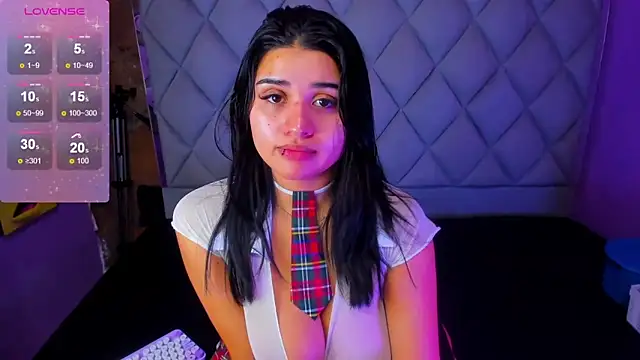 Snapshot of venusowen_ chatting on 10.03.25 venusowen online show from 10.03.25