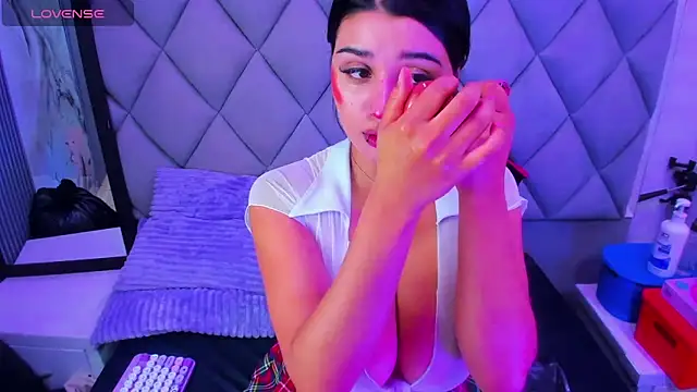 Snapshot of venusowen_ chatting on 01.05.26 venusowen online show from 01.05.26