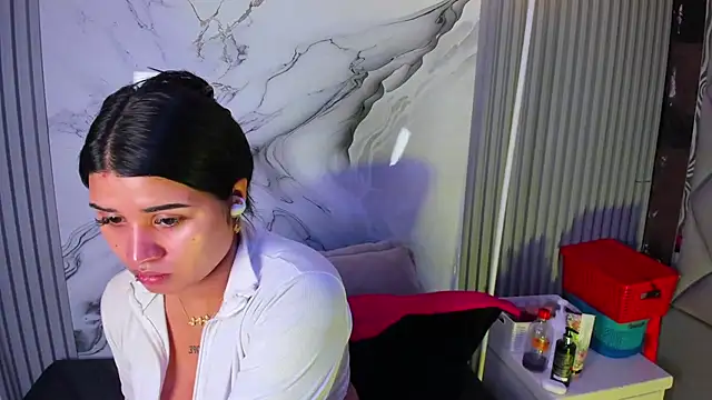 Snapshot of venusowen_ chatting on 05.12.26 venusowen online show from 05.12.26