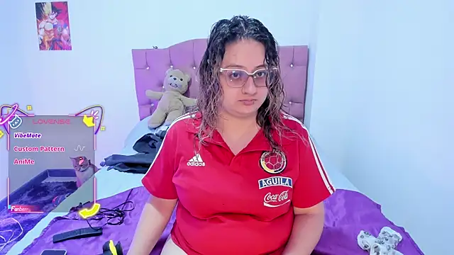 AnnieBigBoobs online show from 12.19.25