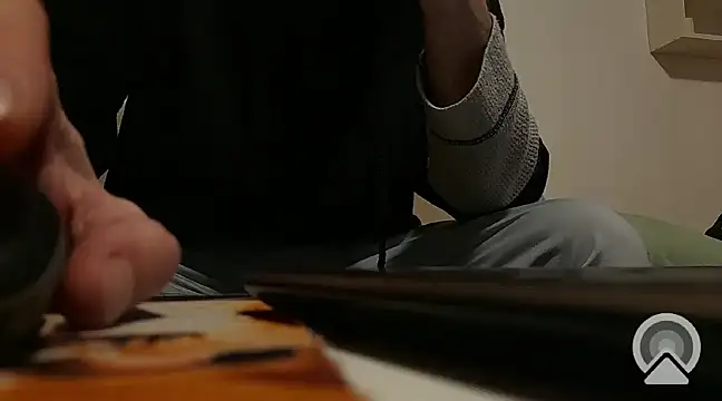 Snapshot of NATURALS2023 chatting on 02.09.25 NATURALS2023 online show from 02.09.25