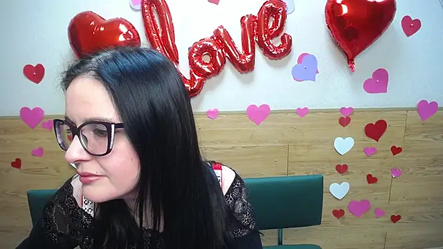 TayaBoret online show from 02.14.25