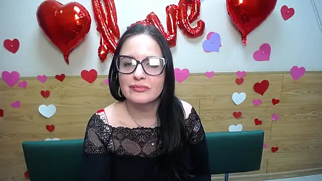 TayaBoret online show from 02.16.25