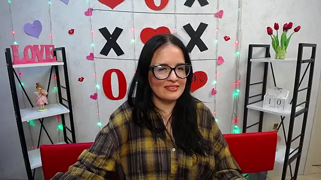 TayaBoret online show from 03.11.25