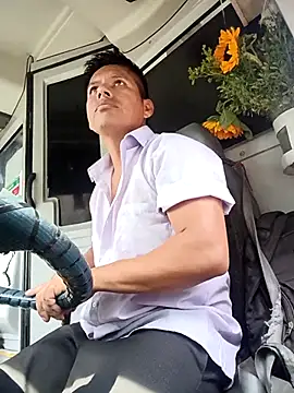 alexchir4 online show from 03.18.26