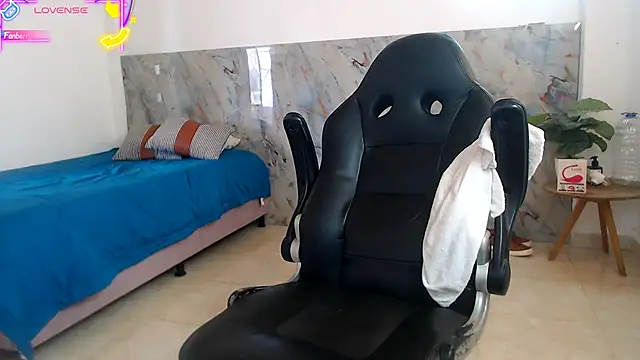 hanz col online show from 11.05.25