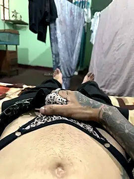 Snapshot of Big_dick_dog chatting on 09.26.25 Big dick dog online show from 09.26.25