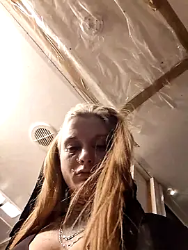 LitLilt online show from 04.16.26