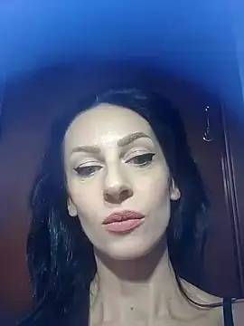 Snapshot of dahlia_82 chatting on 12.10.24 dahlia 82 online show from 12.10.24