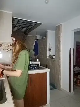 Snapshot of Hanny_24 chatting on 02.11.25 Hanny 24 online show from 02.11.25