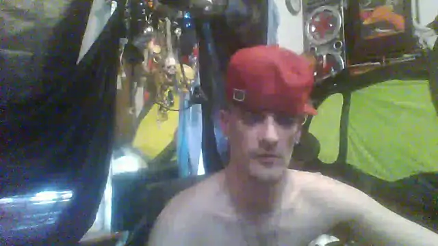Snapshot of slinginbigD chatting on 03.21.25 slinginbigD online show from 03.21.25