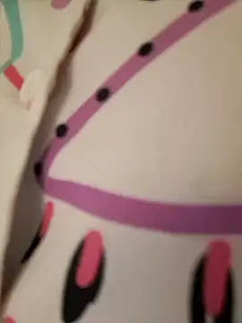 Isis Osman online show from 12.19.25