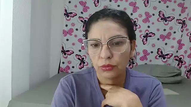Snapshot of anybellucci43 chatting on 01.08.25 anybellucci43 online show from 01.08.25