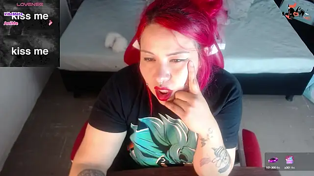 Snapshot of Bruja__Scarlata chatting on 01.31.25 Bruja Scarlata online show from 01.31.25