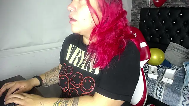 Snapshot of Bruja__Scarlata chatting on 02.20.25 Bruja Scarlata online show from 02.20.25