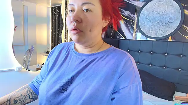 Snapshot of Bruja__Scarlata chatting on 09.29.25 Bruja Scarlata online show from 09.29.25