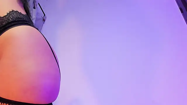 Snapshot of Monica_lopez chatting on 01.08.25 Monica lopez online show from 01.08.25