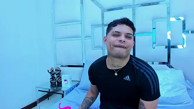 MelissaAndZeuss online show from 03.22.25