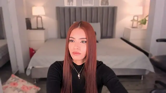 Madie  collins online show from 09.25.25