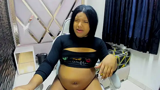 ShanayaKops online show from 12.21.25