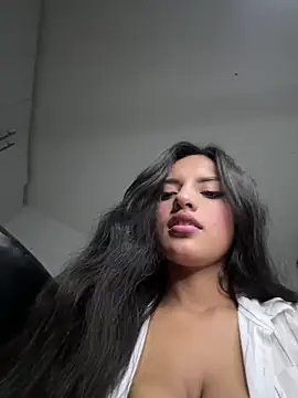 Dulceeany online show from 02.20.25